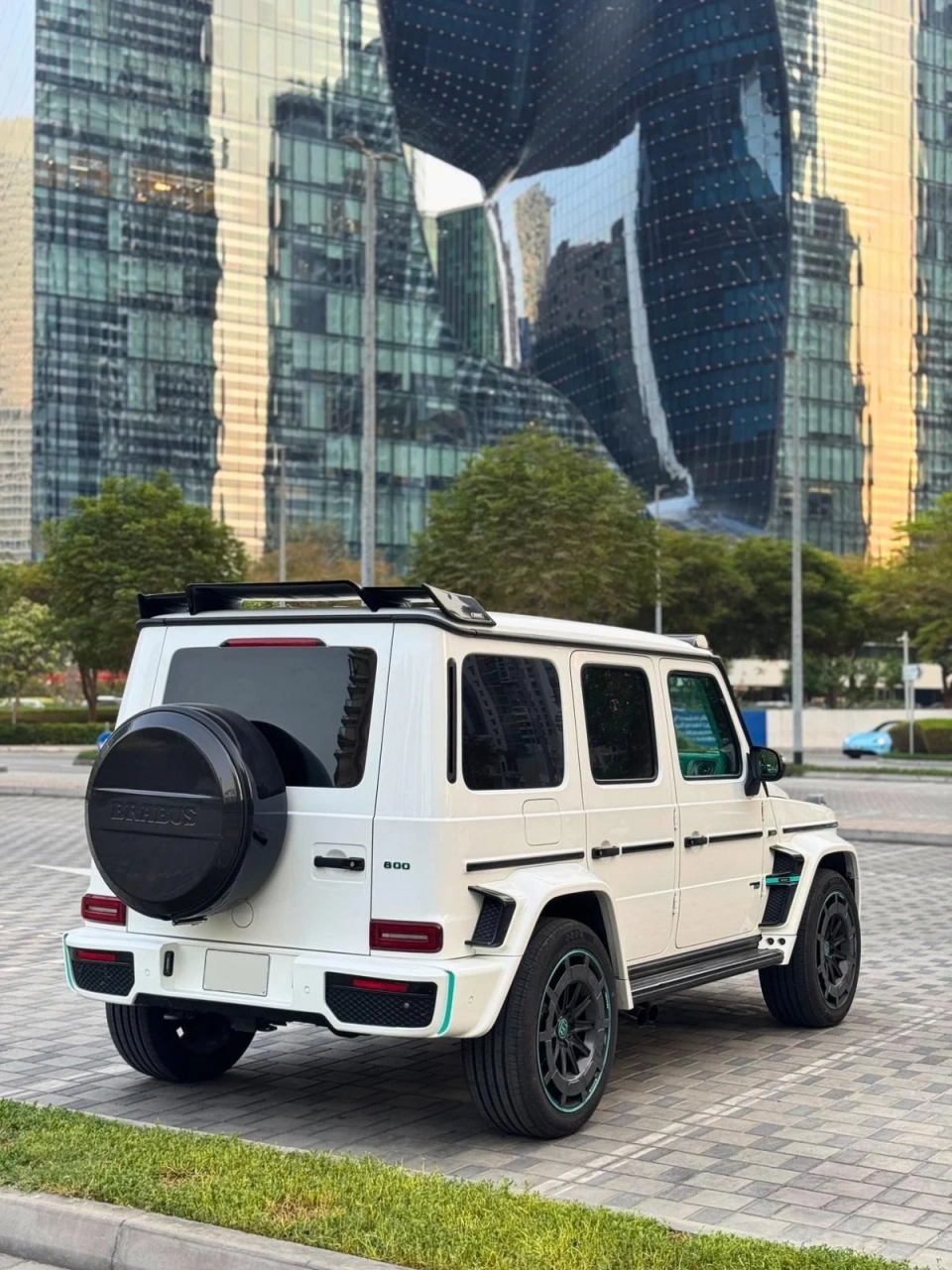 G63 Brabus White Tiffany inside