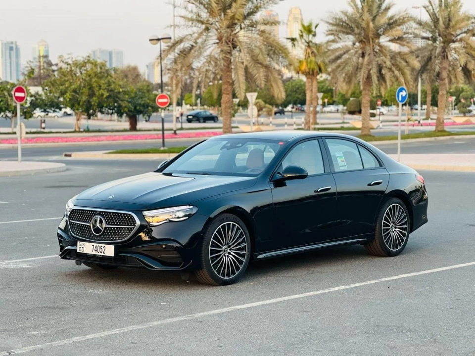 Mercedes E 300 2026