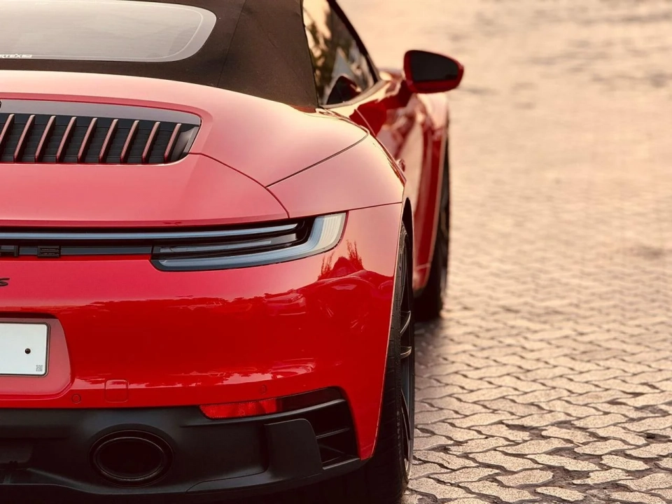 Porsche 911 GTS 2023